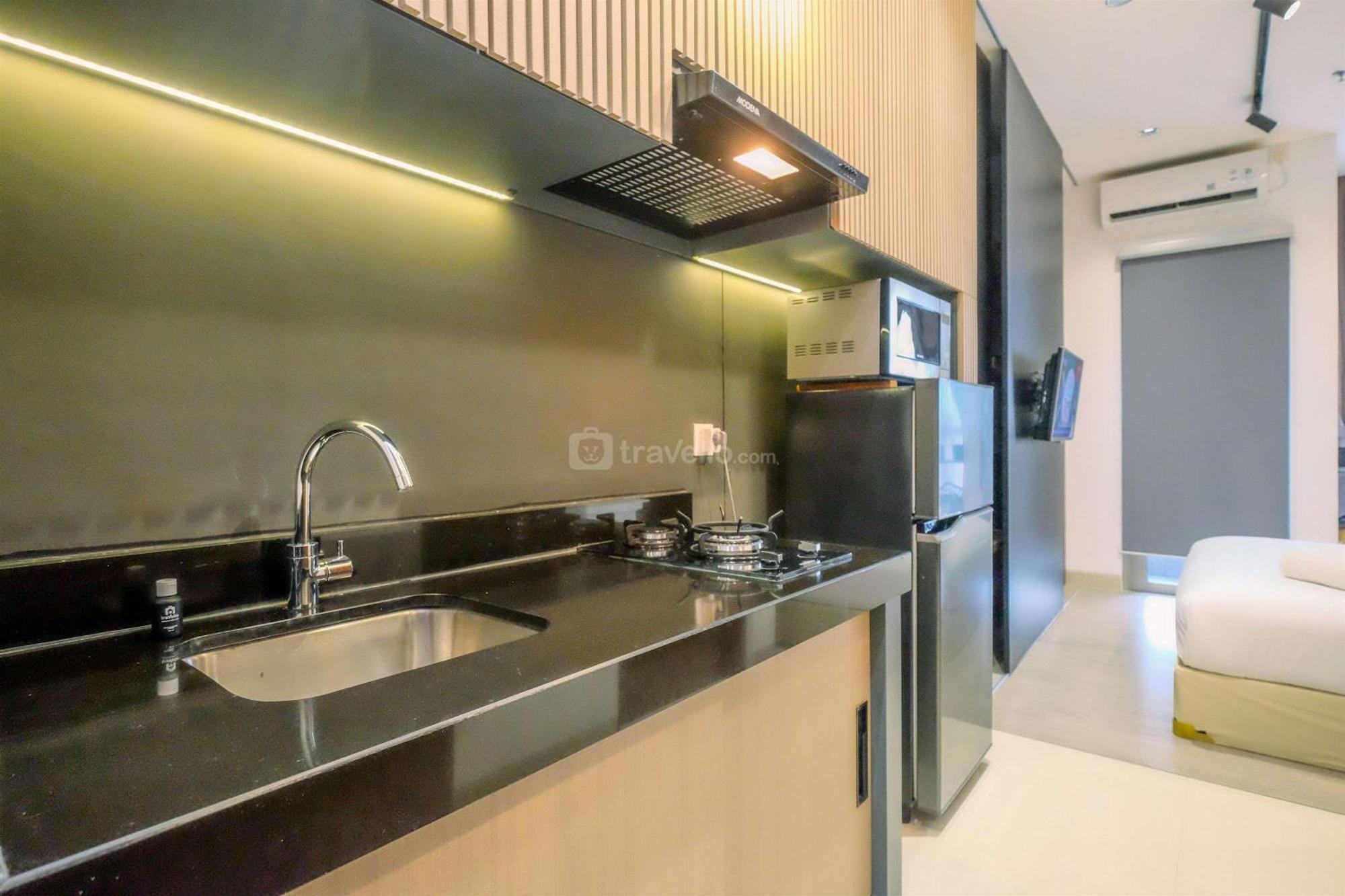 Minimalist And Comfy Ciputra World 2 By Travelio Appartement Jakarta
